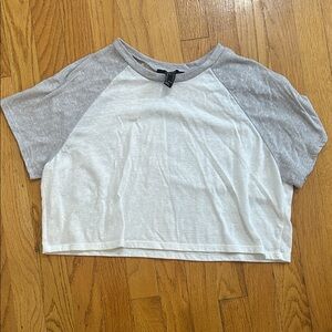 Forever 21 Gray and White Crop Top